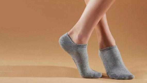 woman_socks